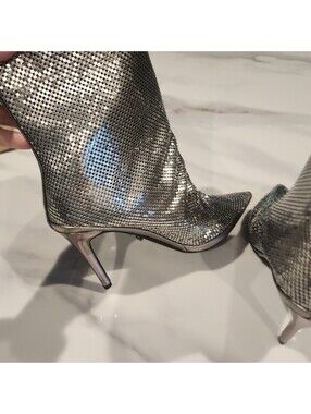 NEW Carvela Armour Chainmail Metallic Stiletto Ankle Boots – Women’s Size 8